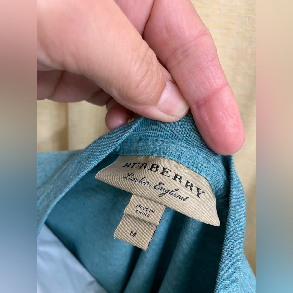 BURBERRY - Picture 12 of 16